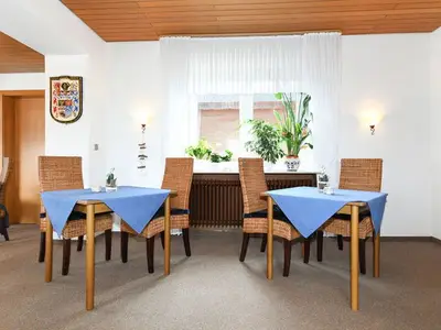 Doppelzimmer für 2 Personen (20 m²) in Neuharlingersiel 10/10