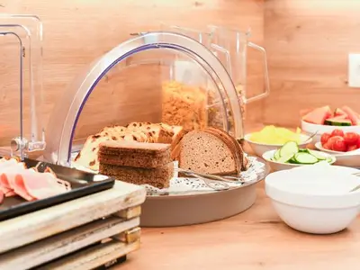 Doppelzimmer für 2 Personen (20 m²) in Neuharlingersiel 9/10