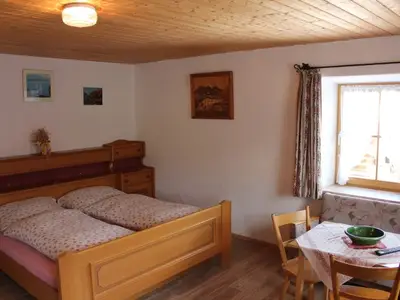 Doppelzimmer für 3 Personen in Neukirchen (Traunstein) 4/6