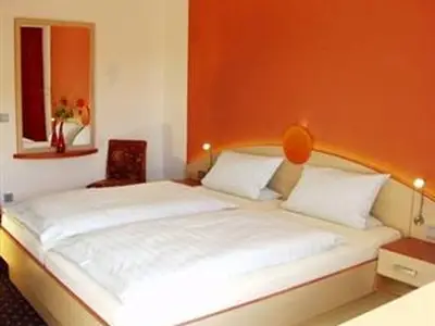 Doppelzimmer für 2 Personen in Neusorg 6/7