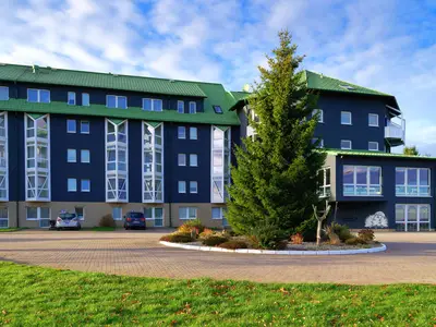 Hotel-Kammweg-Neustadt-am-Rennsteig-Aussenansicht