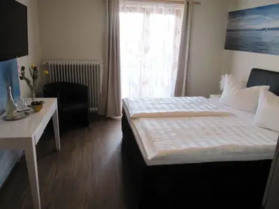 Doppelzimmer für 2 Personen in Nonnenhorn 5/8