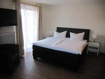 Doppelzimmer für 3 Personen in Nonnenhorn 2/8