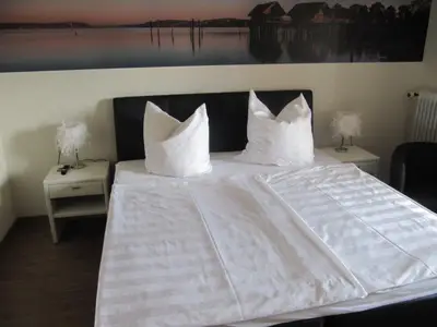 Doppelzimmer für 3 Personen in Nonnenhorn 8/8