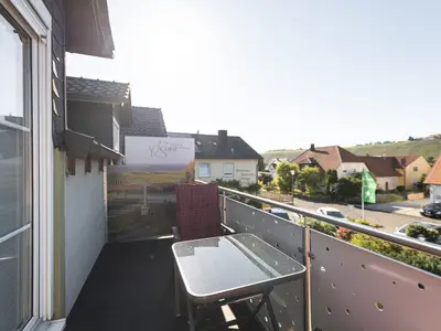 Balkon mit Aussicht auf die Vogelsburg