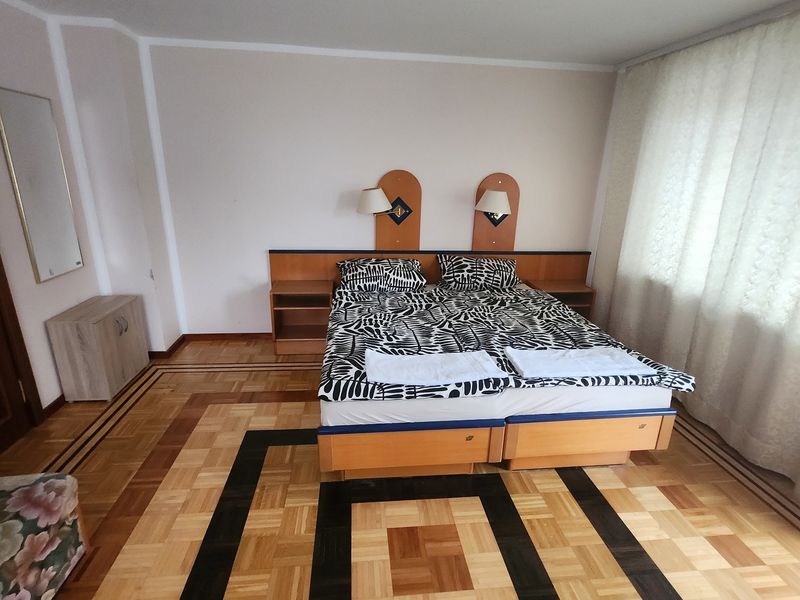 23957598-Doppelzimmer-2-Nürnberg-800x600-0