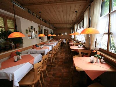 Doppelzimmer für 2 Personen (16 m²) in Oberammergau 2/10