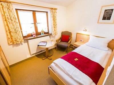 Doppelzimmer für 2 Personen (19 m²) in Oberammergau 4/10