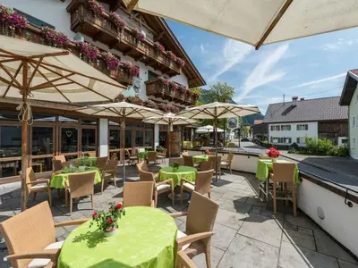 Doppelzimmer für 3 Personen (38 m²) in Oberammergau 6/10