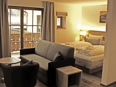 Doppelzimmer für 2 Personen (19 m²) in Oberammergau 1/10