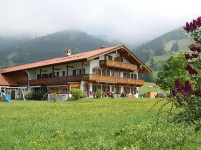 Doppelzimmer für 2 Personen (34 m²) in Oberammergau 5/10