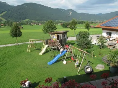 Doppelzimmer für 2 Personen (34 m²) in Oberammergau 9/10