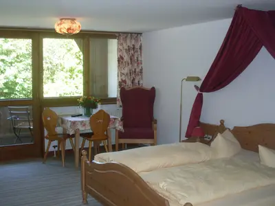 Doppelzimmer mit Balkon