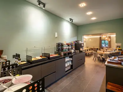 Reichhaltiges Frühstücksbuffet