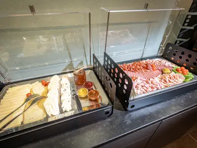 Reichhaltiges Frühstücksbuffet