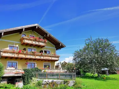 Doppelzimmer für 5 Personen (60 m²) in Oberhofen am Irrsee 1/10