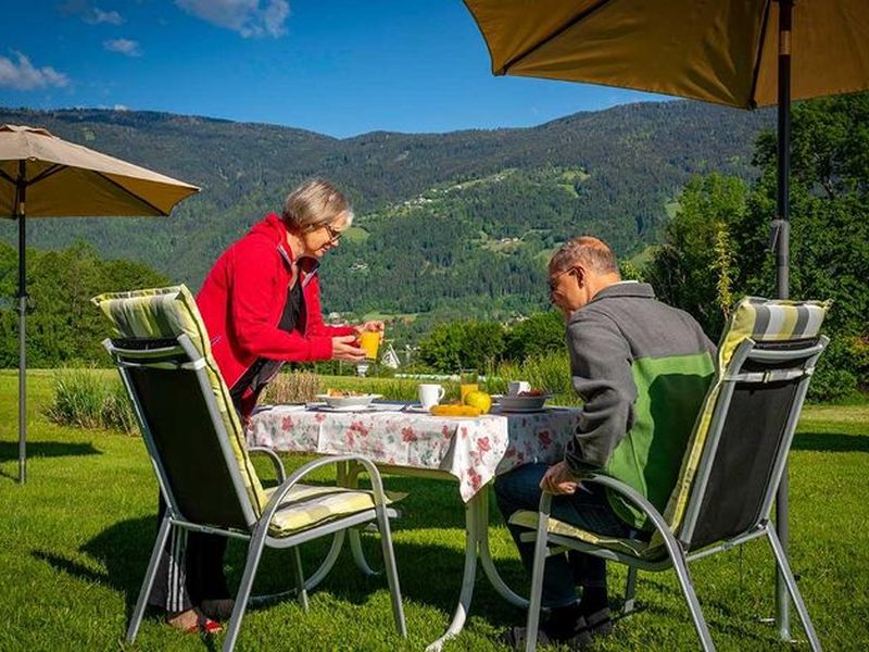 23669422-Doppelzimmer-2-Ossiach-800x600-2