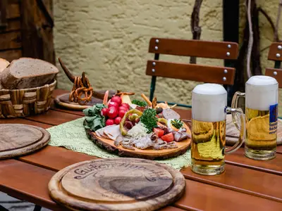 Brotzeit Biergarten