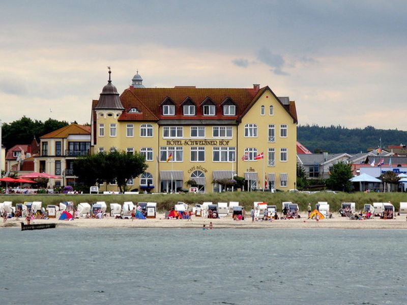 18319670-Doppelzimmer-2-Ostseebad Kühlungsborn-800x600-0