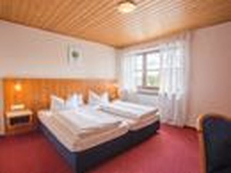 19207311-Doppelzimmer-2-Parsberg-800x600-1