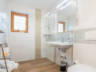 Doppelzimmer für 2 Personen (20 m²) in Pertisau 6/9