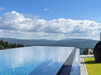 Infinity-Pool