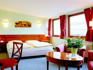 23984024-Doppelzimmer-2-Potsdam-300x225-1