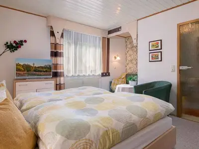 Doppelzimmer für 2 Personen (20 m²) in Pottenstein 2/6