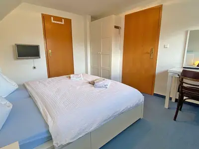 Doppelzimmer für 2 Personen (20 m²) in Prerow 3/10