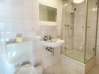 Doppelzimmer für 2 Personen (25 m²) in Prerow 8/10