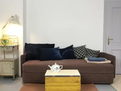 Zimmer Unten Couch