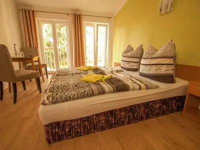Doppelzimmer für 2 Personen (18 m²) in Ralbitz-Rosenthal 8/10