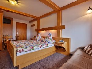 23307474-Doppelzimmer-3-Ramsau-300x225-5