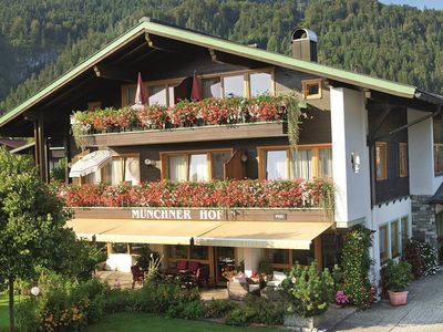 Münchner Hof im Sommer