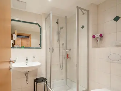 Bad Komfortdoppelzimmer