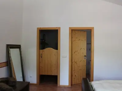 Zugang Bad und Schrankzimmer