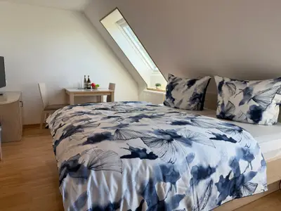 Doppelzimmer für 2 Personen (16 m²) in Hirschburg 3/7
