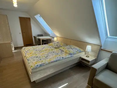 Doppelzimmer für 3 Personen (19 m²) in Hirschburg 1/9