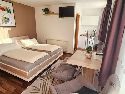 Doppelzimmer für 2 Personen (18 m²) in Ribnitz-Damgarten 8/10