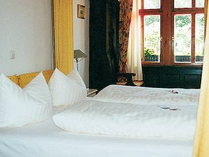 23183841-Doppelzimmer-2-Rudolstadt-300x225-1