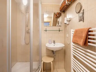 Doppelzimmer für 2 Personen (30 m²) in Rudolstadt 2/8