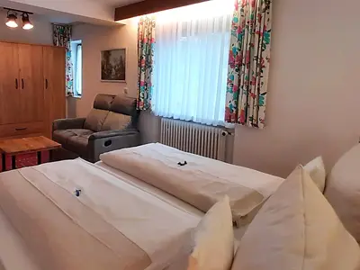 Doppelzimmer für 2 Personen in Ruhpolding 5/7