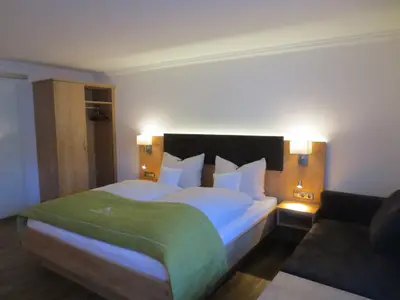 Doppelzimmer 33, 34, 35, 37, 42 & 43 buchbar für 2-3 Personen