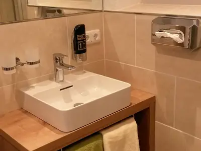 Badezimmer Doppelzimmer Standard 36 & 40