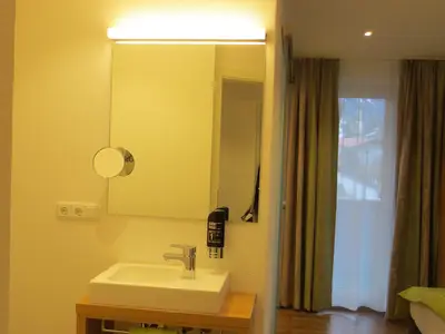 Familienzimmer seperater Waschplatz Zimmer 39