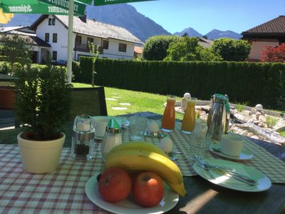 Frühstück auf der Terrasse