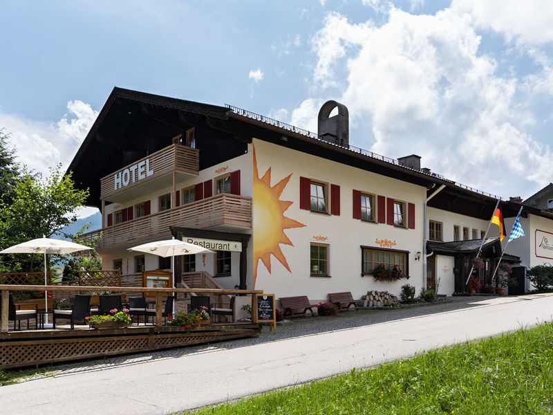 23308037-Doppelzimmer-2-Ruhpolding-800x600-1