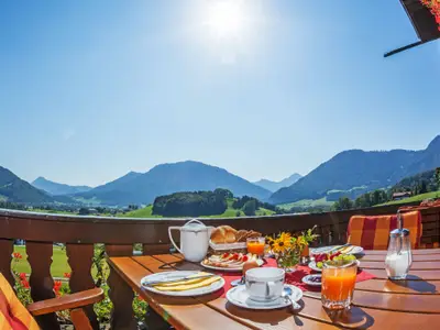 Frühstück auf der Terrasse