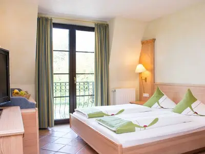 Doppelzimmer für 3 Personen (24 m²) in Rust 6/7