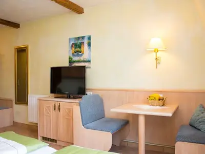 Doppelzimmer für 3 Personen (24 m²) in Rust 7/7